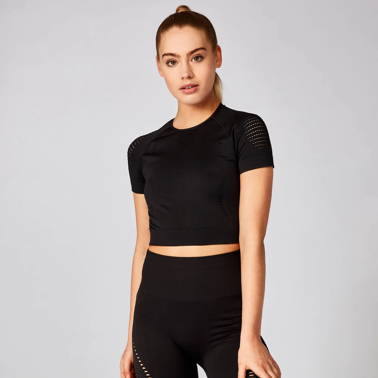Shape Seamless 无缝系列 女士短袖短版上衣 - 黑 - XS 图片 1